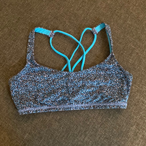 Lululemon sports bra size 6. EUC! - Picture 1 of 2